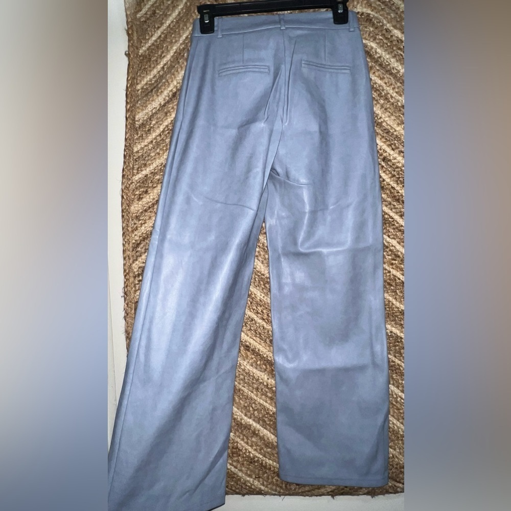7 For All Mankind Women's Baby Blue Leather Style Pants, Wide Leg, Size XS - Picture 3 of 10